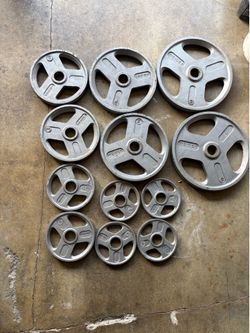 255 Welder Olympic Set With  Olympic Barbell 300 lb total