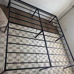 King Bed Frame/ Box Spring