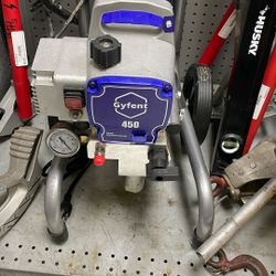 Gyfent 450 airless paint sprayer. 