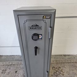 Wasatch 24-Gun Fireproof SAFE LIKE NEW