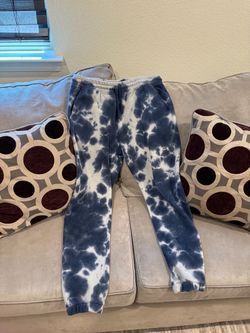 Men’s blue and gray tie dye sweats