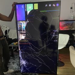 75in LG SMART TV SCREEN NEEDS REPAIRED 
