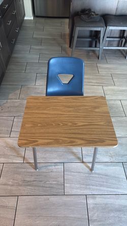 Kids School Desk and Chair