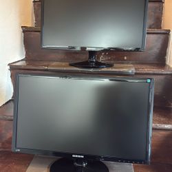 2 Monitors 24” Samsung 1080p