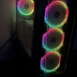 Gaming PC With Podcast Microphone 