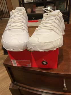 Nike Shox NZ All White Sneakers Size 7.5