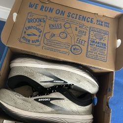 Brooks Mens Running Shoes Revel 7