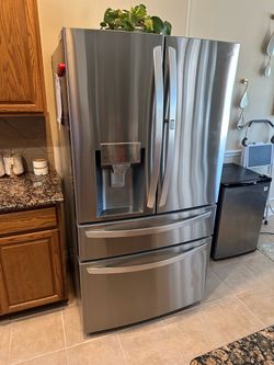 LG ThinQ Refrigerator