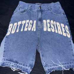 Bottega Desires Jean Short *size 34*
