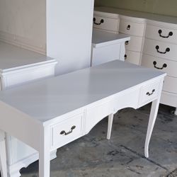 Beautiful Refurbished Desk or Console Table
