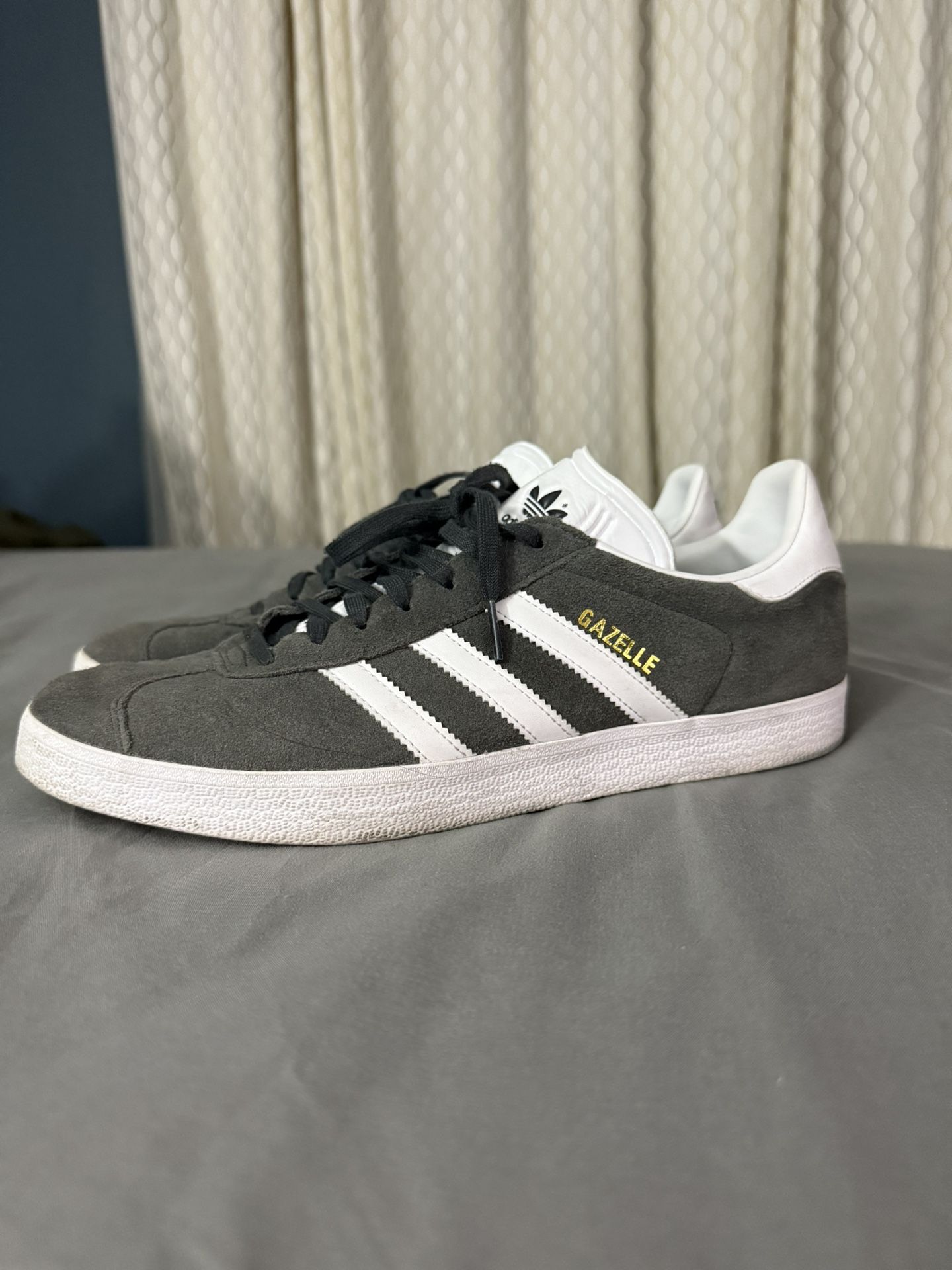 Adidas gazelles size 11