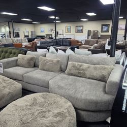 Gray Fabric Sectional Sofa with Chaise 🚚WE DELIVER🚚