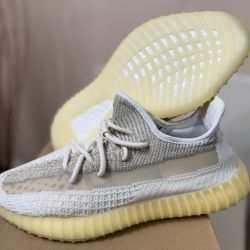 Adidas Yeezy Boost 350 v2 Natural size 10.5 brand new