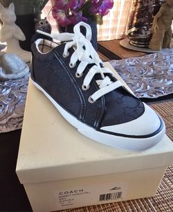 New Coach Sneakers  size 7.5