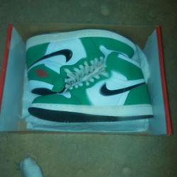 Jordan 1 High 10 Woman/8.5 Men 