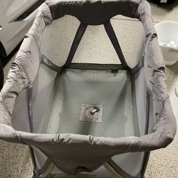Nuna Sena Portable Crib