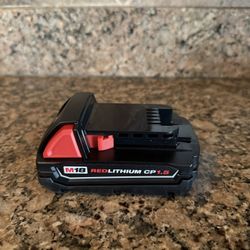 Milwaukee M18 1.5amp Battery 🔋 • New•