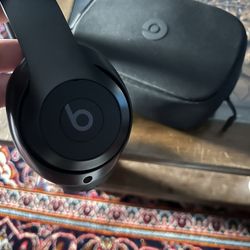 Beats Studio Pro