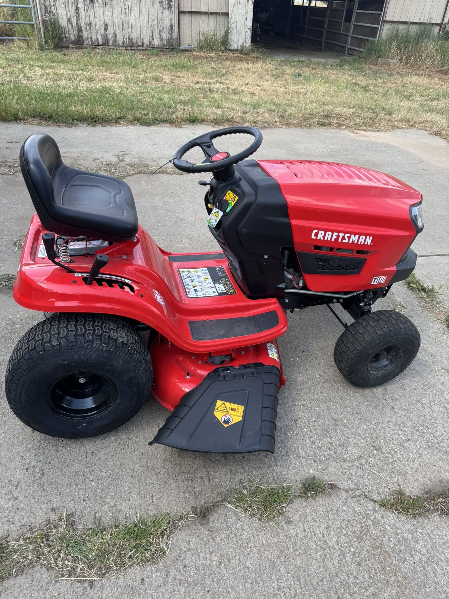 Gas Craftsman Riding Lawn Mower