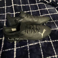 Puma Ultras Cleats