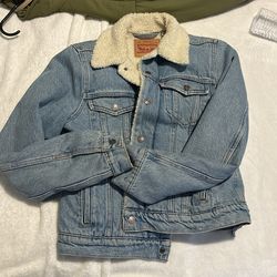 Women’s Levis Jacket