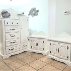 Beachouse/Farmhouse Armoire & Nightstands 