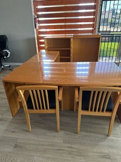 Desk furniture
