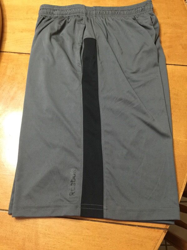 Small dry fit reebok shorts