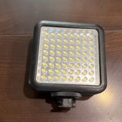 Insignia Universal Camera Light 