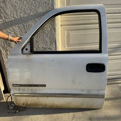 GMC Sierra 2500 HD Parts