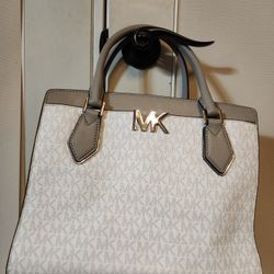Michel Kors Tote
