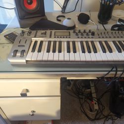 Ozonic Midi Keyboard 