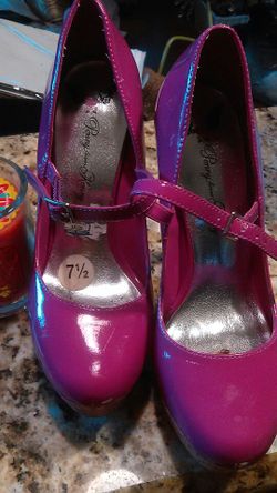 Sz. 6 1/2-7 Hot PINK ***PRICE LOWERED*** (9/30/17)