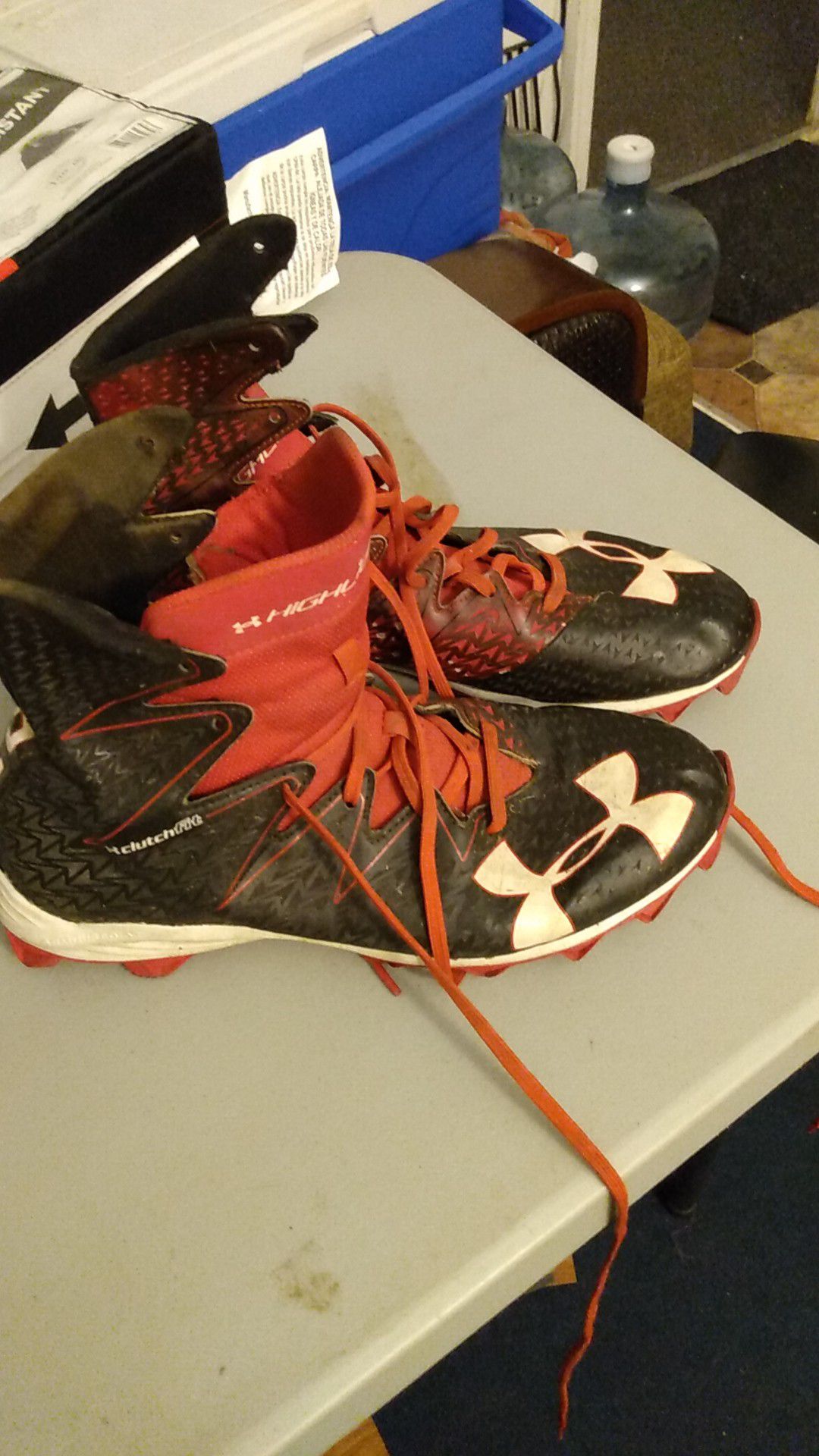 Under armour football cleats size 11