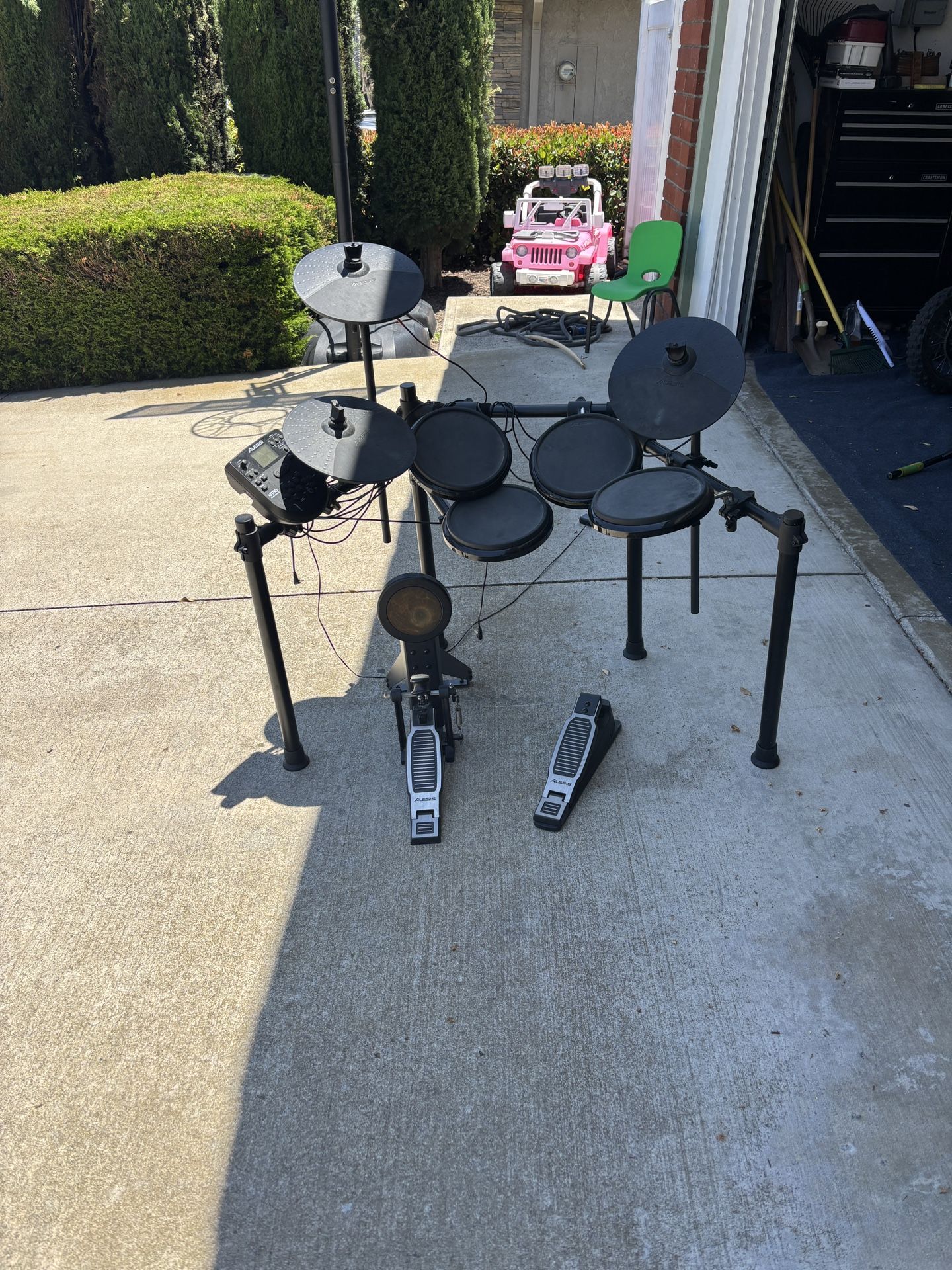 Alesis Electric Drum Set