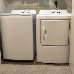 Insignia Washer & Dryer Set