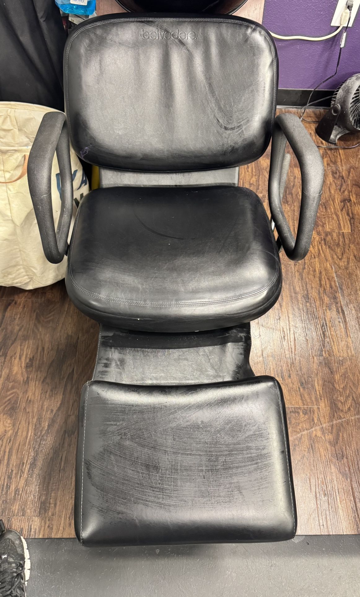 Shampoo Chair