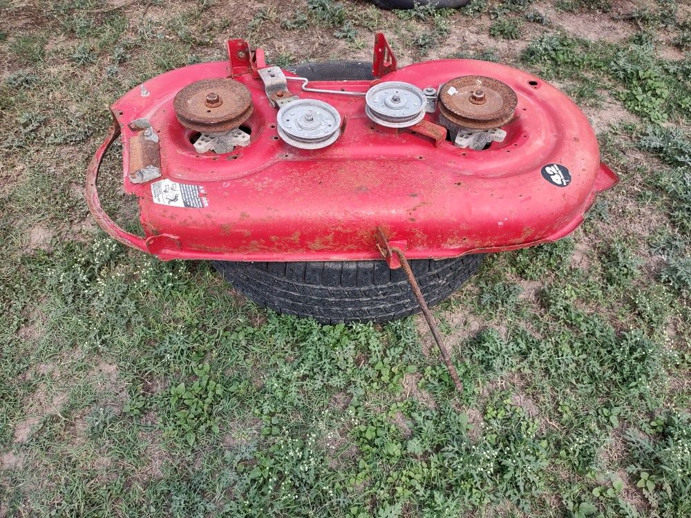 Vendo Deck De Troy Bilt 42