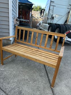 wooden bench