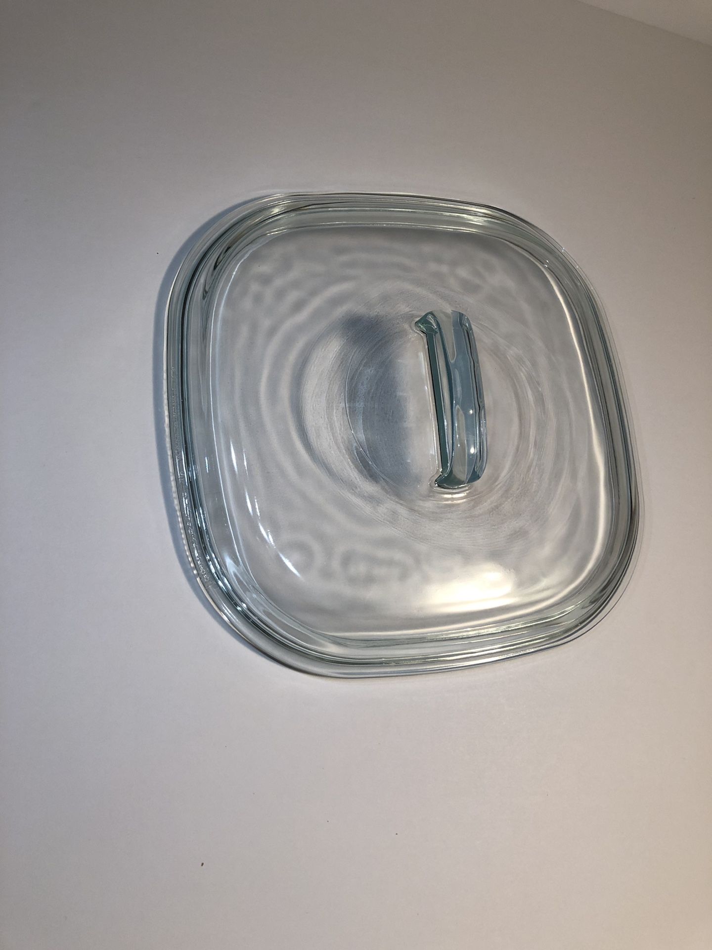 Corningware replacement glass lid, new 2.5 quart , Baker