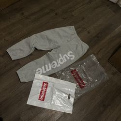Supreme Sweatpants 