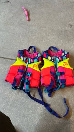Kids swimming jackets