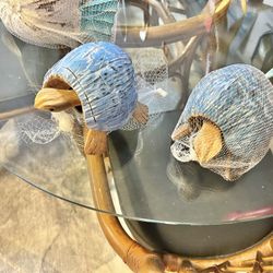 New Handcrafted Carved Coconut Bobble head Turtle 