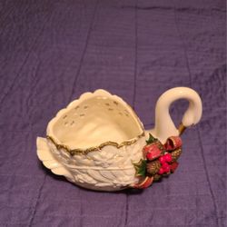 Christmas Porcelain Ceramic Swan Red Bow Pine Cones Holly Berries Seasonal 
