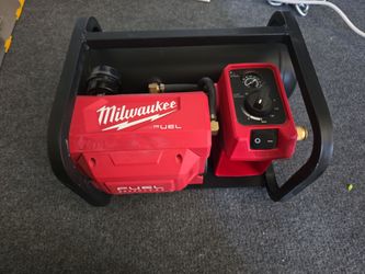 Milwaukee compressor