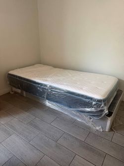 Twin bed Mattress and boxspring