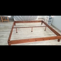 Zinus King Bed Platform Frame (Wood)