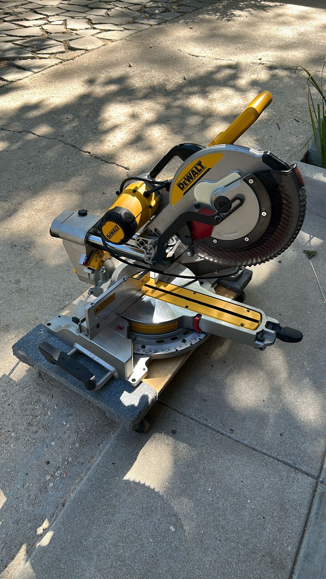 Dewalt Miter Saw DWS779