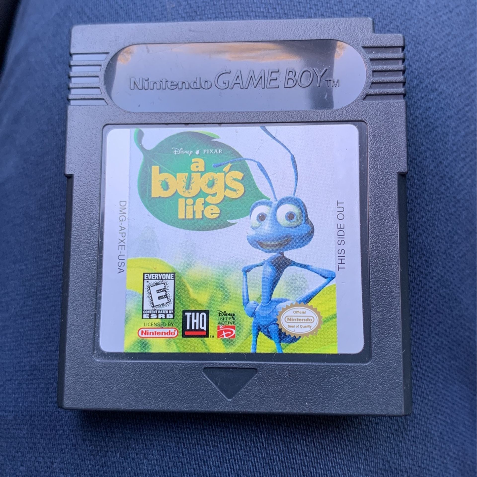 A BUGS LIFE NINTENDO GAMEBOY COLOR