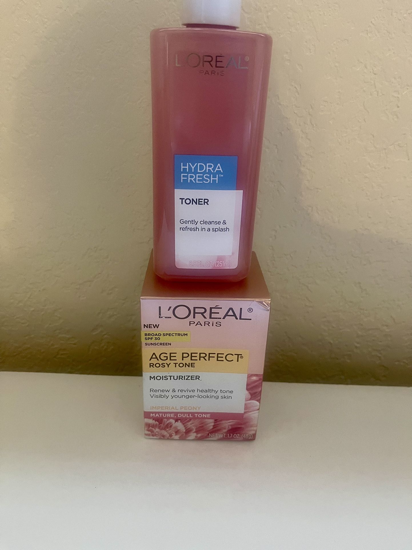 L'Oreal Hydra Fresh Toner & Age Perfect Moisturizer